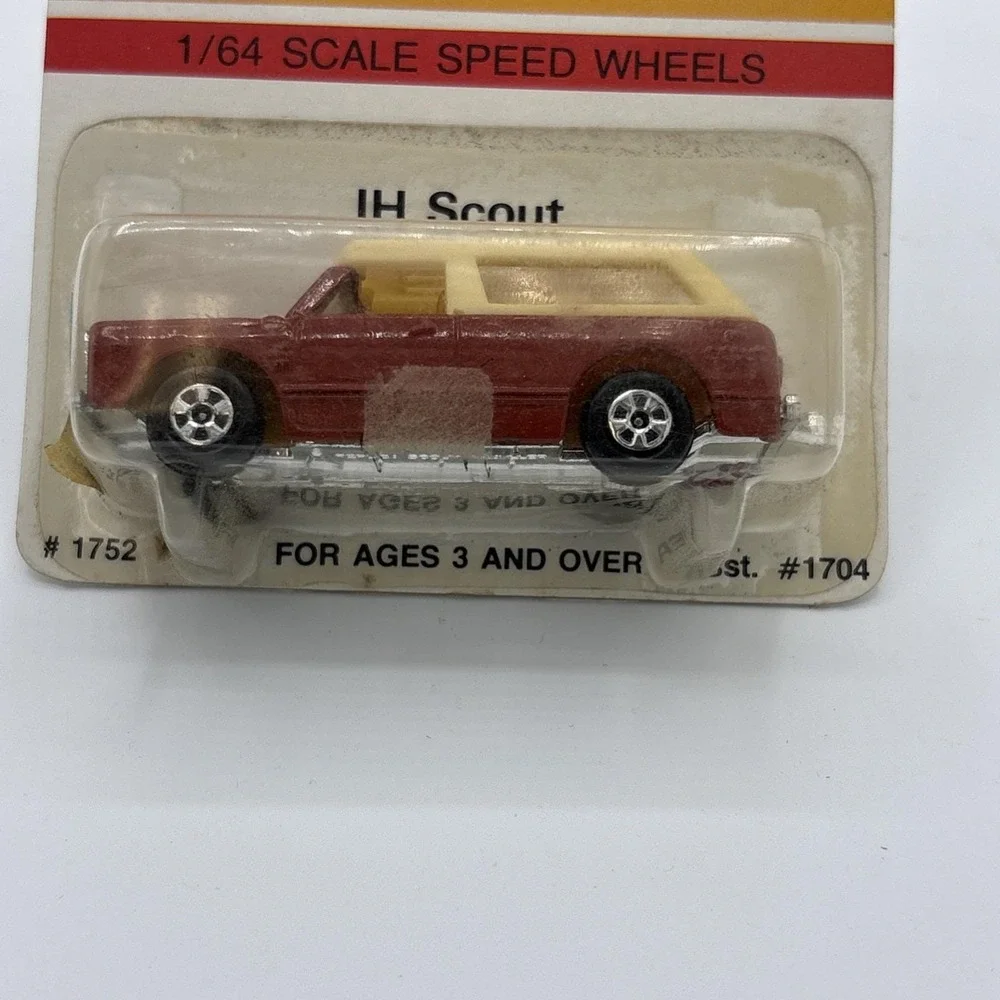 Vintage 1980 ERTL Fun Truckin IH Scout Traveler 1/64 Diecast Unpunched MOC